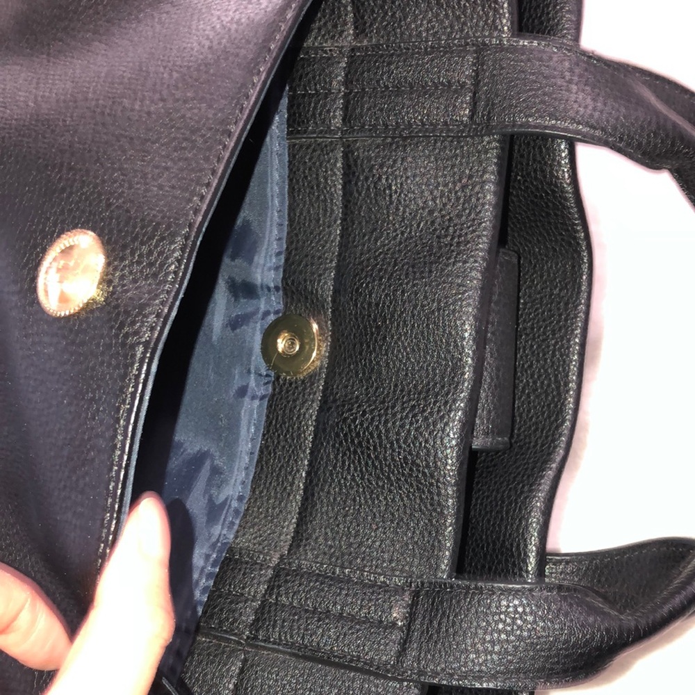 Tommy Hilfiger Black with Gold Star Details Handbag - Picture 12 of 12